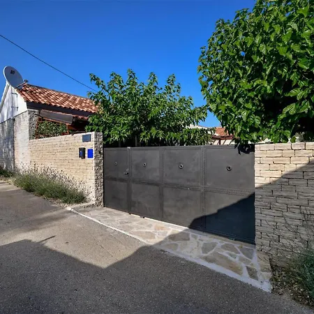 Casa vacanze In Lisicic With Wifi