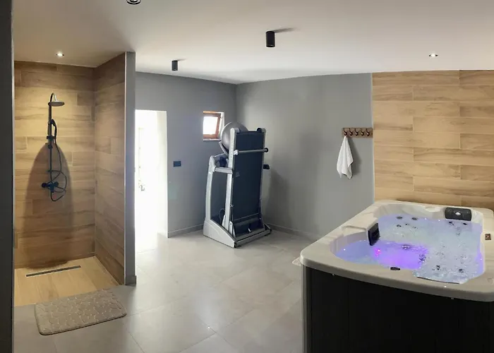 Vikendica In Lisicic With Wifi Lisicici